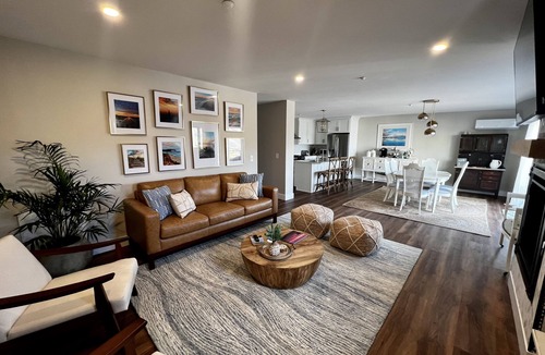Beulah Apartment | Spacious 3-Bedroom Loft with Private Rooftop Deck Overlooking Crystal Lake