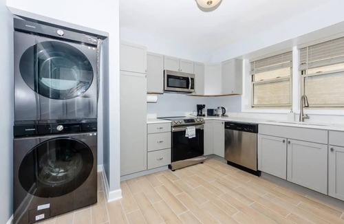 West Ridge Apartment | Spacious 3BR/2BA Apartment - Smart Lock & 85" TV - Near Downtown