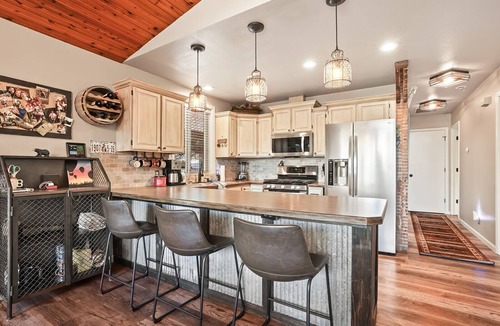 Garden Valley House | Spacious 4-bedroom house in nice Garden Valley with AC