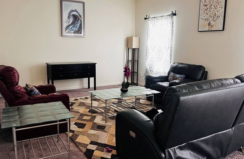 Plainfield House | Spacious 4-bedroom house in charming Plainfield with AC