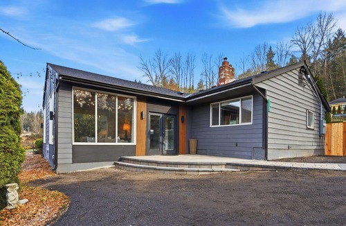 Woodinville House | Spacious 4BR/5Beds Home Near Woodinville Wineries