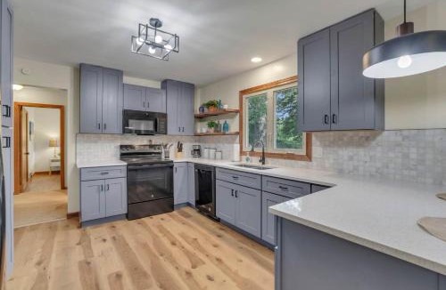 Easton House | Spacious 4BR Ranch Near Easton Perfect for Families & Work Groups