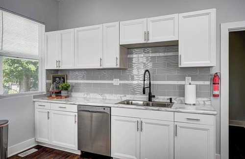 Indianapolis House | Spacious 5-Bedroom Bungalow in Indianapolis