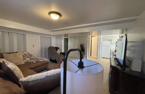 White Oak House | Spacious 5BR for 15 | Pet-Friendly Near DC