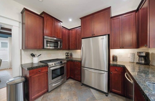 Corbett - Terwilliger - Lair Hill House | Spacious 5BR Sunlit Craftsman - 5BD/2BA - Arcade