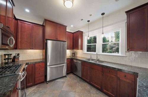 Corbett - Terwilliger - Lair Hill House | Spacious 5BR Sunlit Craftsman - 5BD/2BA - Arcade