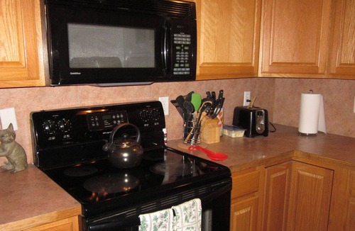 Ogden Condo | Spacious Basement Quarters with Private Bathroom - Pet Friendly