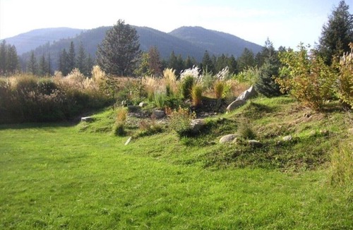 Methow Valley Cabin | Spacious Cabin W/Lrg Fenced Yard in the Heart of Methow Valley