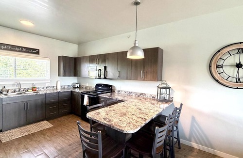 Rexburg Apartment | Spacious College-Style Apartment, Grand Teton & Yellowstone National Parks