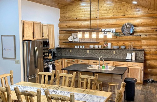 Spring Valley Cabin | Spacious Comfortable Cabin