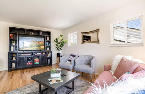 Northglenn House | Spacious Denver Retreat w Hot Tub & Game Room