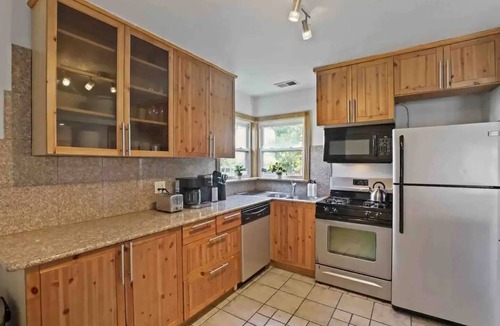 Des Plaines House | Spacious Des Plaines Home - Near Airport, Casino & Arena