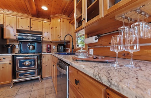 Garden Valley Cabin | Spacious Elk Lodge with Hot Tub and Game Room