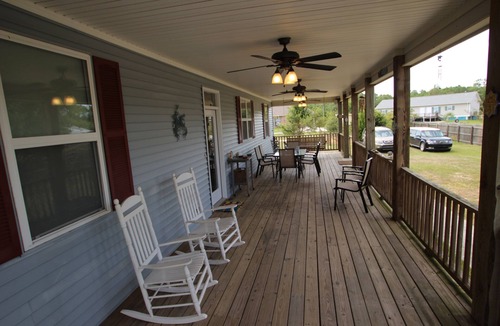 Bay St Louis House | Spacious Family Friendly Home with large covered deck close to the Beach