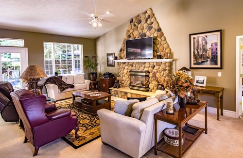 Hayden View Estates House | Spacious family home on beautiful Hayden Lake in northern Idaho