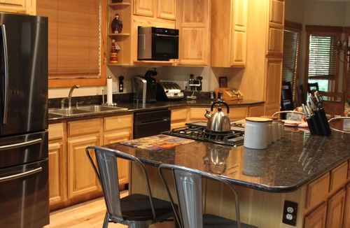 Wildernest House | Spacious Family Home Close to 4 Ski Resorts, Summit County CO- Mountain Serenity