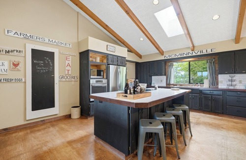 McMinnville House | Spacious Farm Stay featuring Petey the Donkey