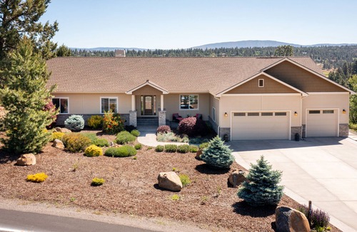 Klamath Falls House | Spacious house with stunning views @ Running Y