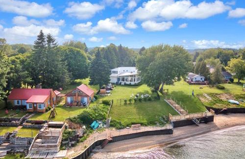 Richmondville House | Spacious Lakefront Home w/Fenced Yard & Sauna