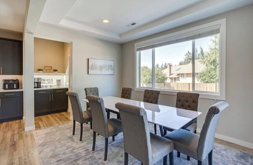 Lakewood House | Spacious Lakewood Home Rental w/AC & Hot Tub!, Spacious, Luxury Home w/Hot Tub