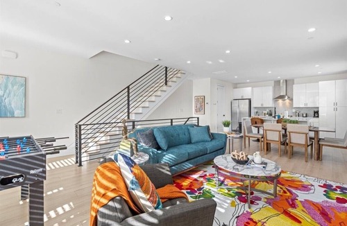North Charlotte House | Spacious Modern 3BR/3.5BH Charlotte Townhouse