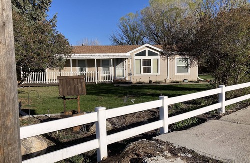 Mount Pleasant House | Spacious Mountain Home 5 min from trails, hiking, SUV, fishing