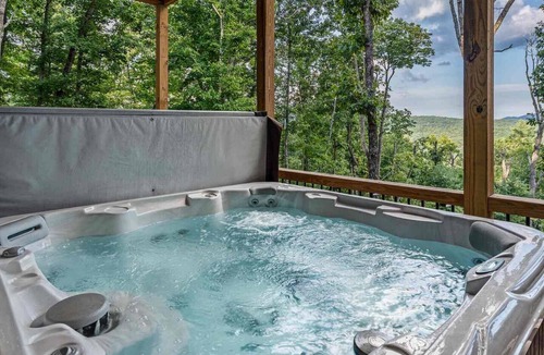 Cherry Log Cabin | Spacious mountain cabin w/mountain views, hot tub & game room!