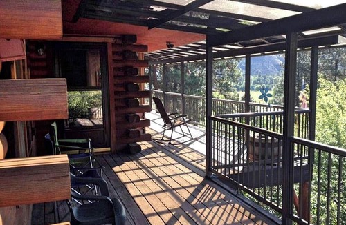 Naches Cabin | Spacious Mountain Cabin with a Hot Tub near Mount Rainier National Park, Washington