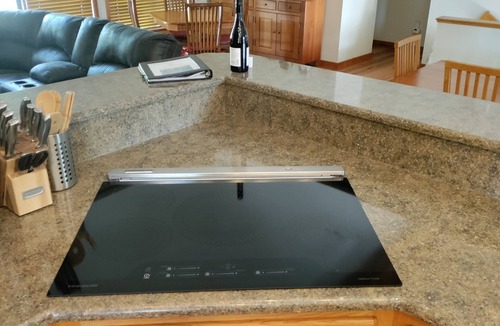 Sunriver House | Spacious N. Sunriver home w/hot tub, A/C, bikes