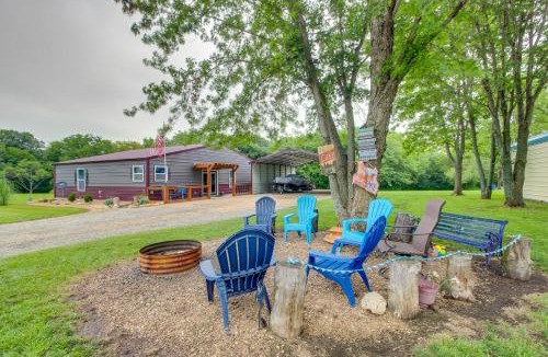 Grantville House | Spacious Ozawkie Home - Near Lake Perry!