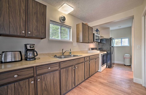 Northport House | Spacious, Peaceful Lake House w/Sandy Beach