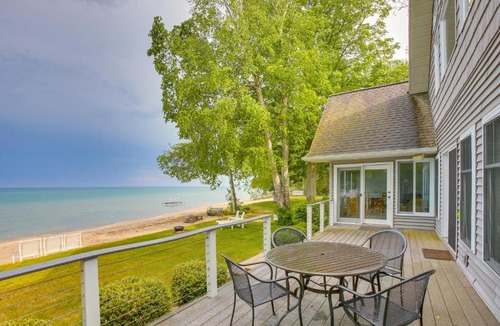 Northport House | Spacious, Peaceful Lake House w/Sandy Beach