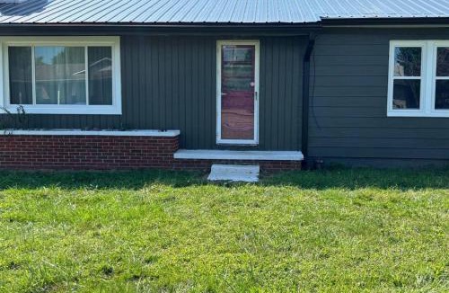 Middlesboro Villa | Spacious Renovated Ranch Retreat - Tackett Creek
