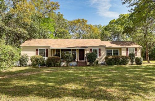 Tuskegee House | Spacious Retreat, 2 Mi to Tuskegee University