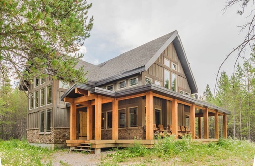 Island Park House | SPACIOUS RETREAT NEAR YELLOWSTONE. FISHING, BOATING, HIKING, ATV & SNOWMOBILING
