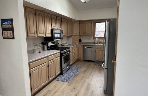 Moline House | Spacious River Ranch w/Dock!