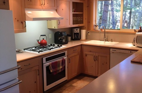 Enumclaw House | Spacious & Serene Chalet Near Mt. Rainer National Park - Hikers Dream