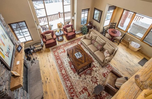 Big Sky Ski Chalet | Spacious Ski-In/Ski-Out Retreat