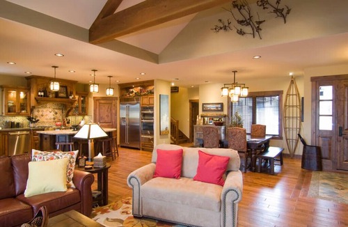 Sunriver House | Spacious Sunriver Getaway with Access to Forest House