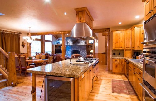 Sunriver House | Spacious Sunriver Home with Access to The Cove