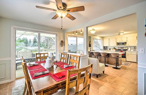 West End House | Spacious Tacoma Getaway: 2 Mi to Old Town!