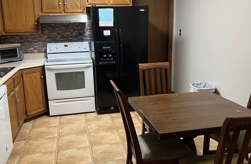 Sardis Cabin | Spacious waterfront cabin located on the lower Sardis lake.