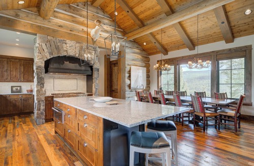 Spanish Peaks House | Spanish Peaks Mountain Home - Big sky