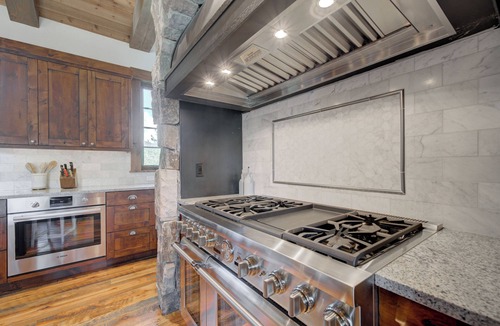 Spanish Peaks House | Spanish Peaks Mountain Home - Big sky
