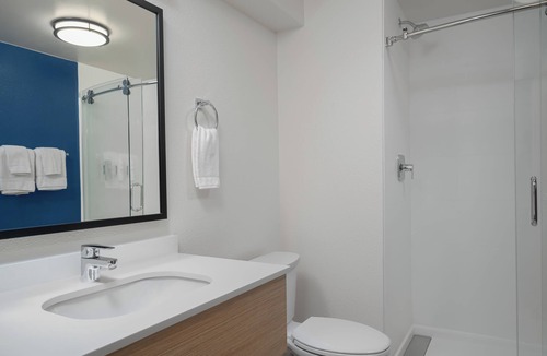 SeaTac Hotel | Spark by Hilton Seattle Airport