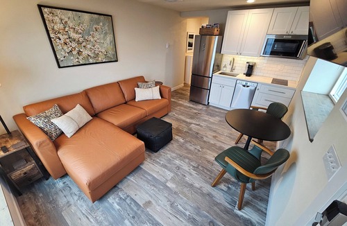 West End Apartment | Spectacular views! Cozy 1-bed/1-Bath Apartment with WiFi & AC in charming Tacoma