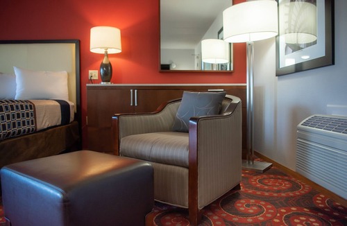 Spencer Hotel | Spencer Inn and Suites
