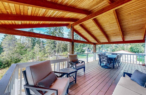 Spirit Lake House | Spirit Lake Waterfront Cabin