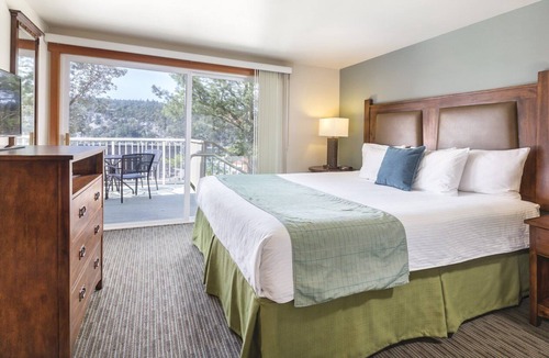 Deer Harbor Resort | Sports! Hiking trails, beach access, kayaking, bike riding, boating, fishing!