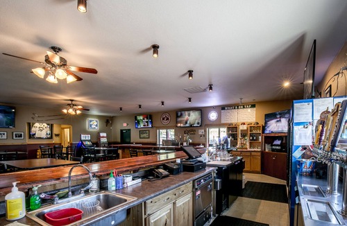 Ennis Cabin | Sportsmans Lodge